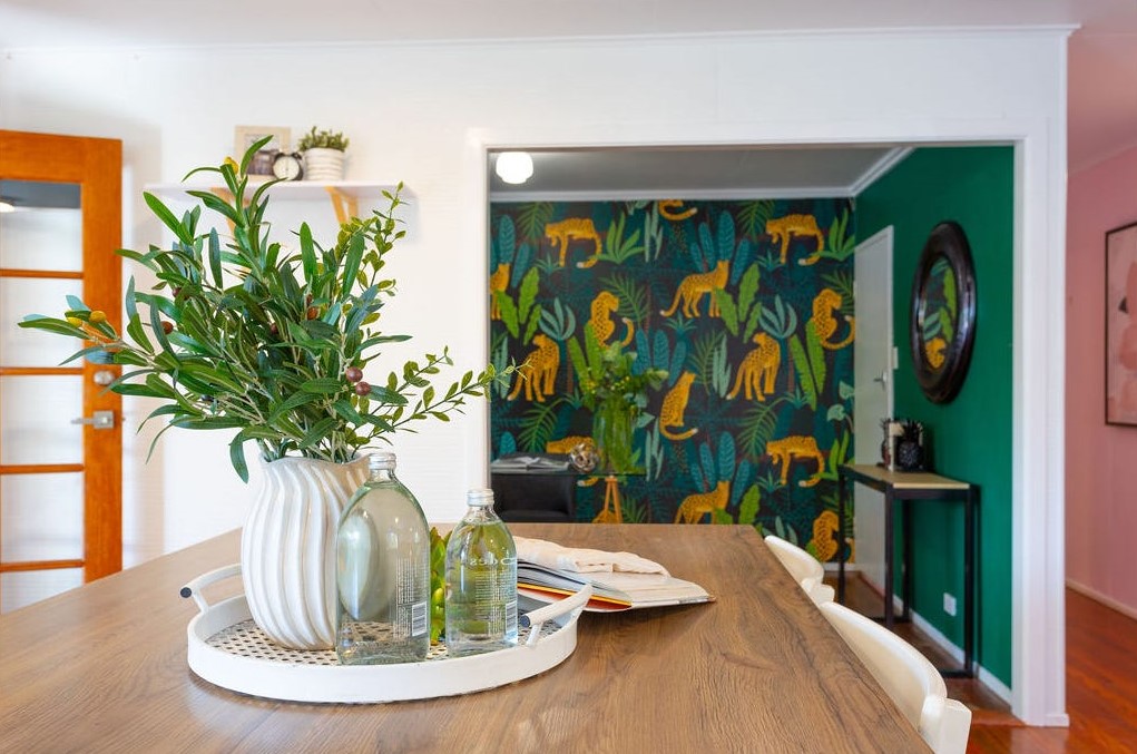 Oxley Home - Coloured Walls - Cheetah Print
