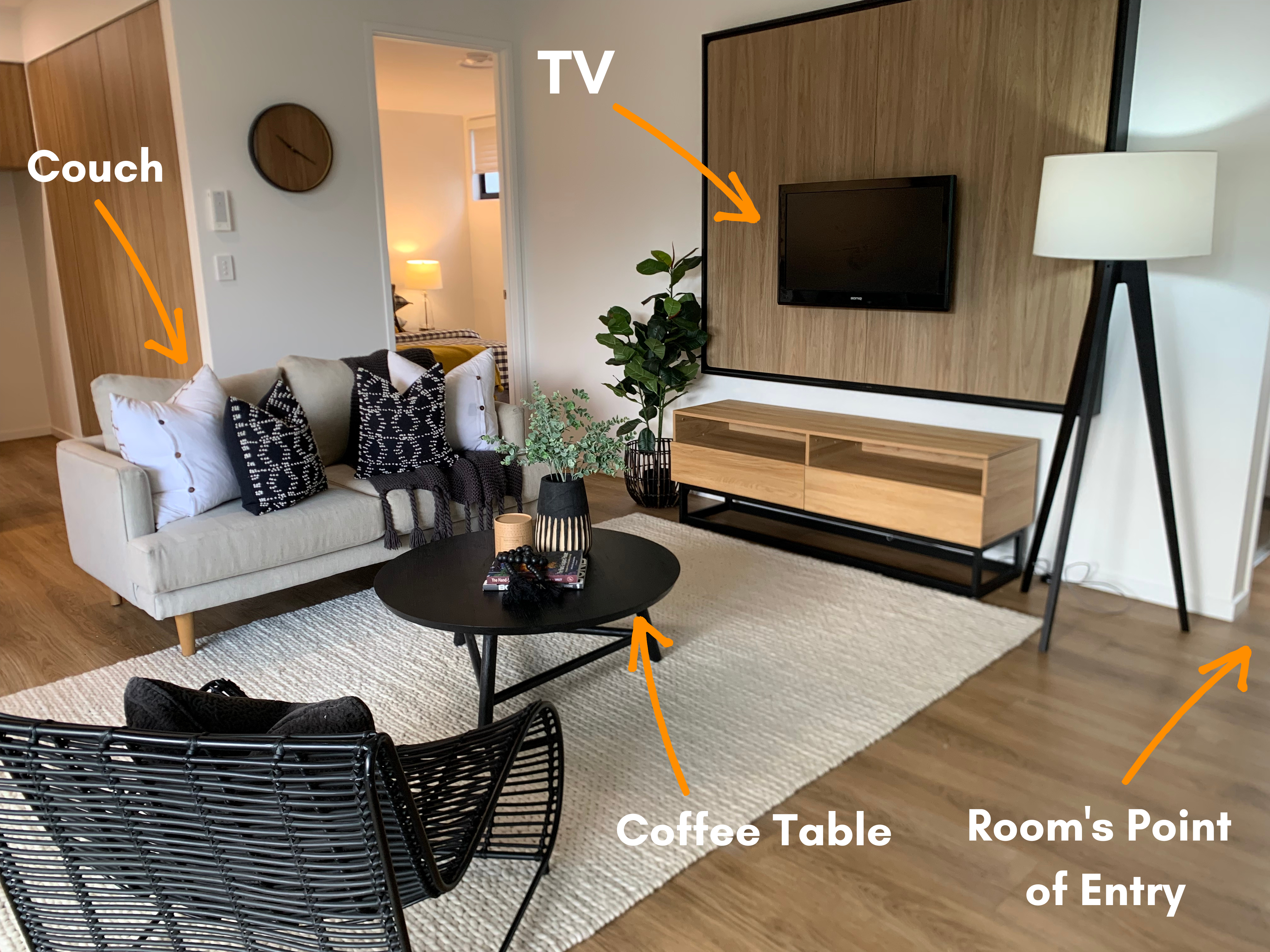 Em - Living Room with TV